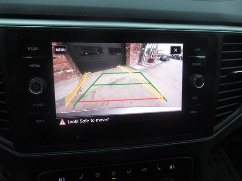 Used 2018 Volkswagen Atlas SE AWD/4WD image 26