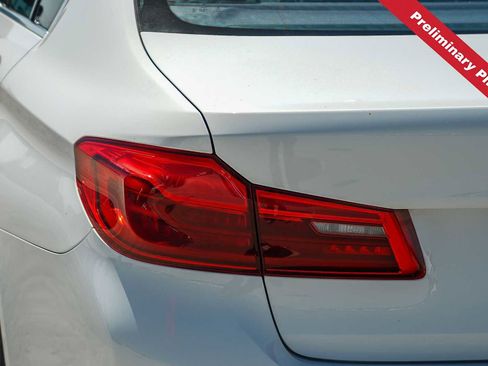 Used 2019 BMW 530i RWD image 9