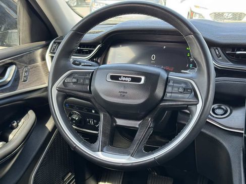 Used 2023 Jeep Grand Cherokee 4WD 4xe w/ Luxury Tech Group II image 25