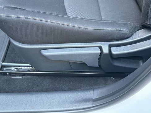 Used 2024 Nissan Sentra SV FWD image 16