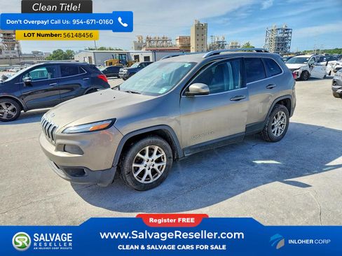 Used 2017 Jeep Cherokee Latitude w/ Comfort & Sound Group FWD image 1