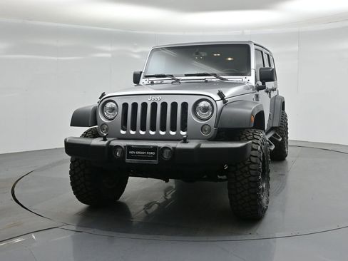 Used 2018 Jeep Wrangler Unlimited Sport S image 49