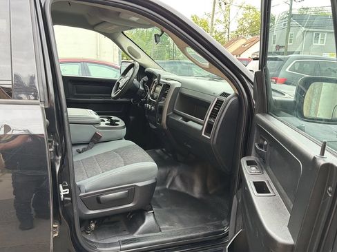 Used 2018 RAM 1500 4x4 Crew Cab w/ Protection Group image 21