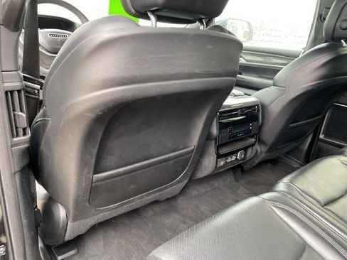 Used 2022 Jeep Wagoneer Series II AWD/4WD image 30