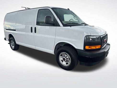Used 2023 GMC Savana 3500 w/ Driver Convenience Package RWD image 7