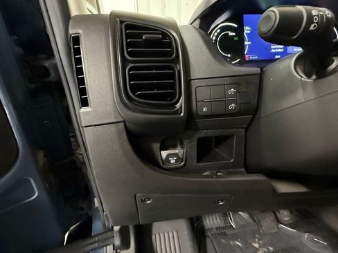 Used 2024 RAM ProMaster 3500 image 18