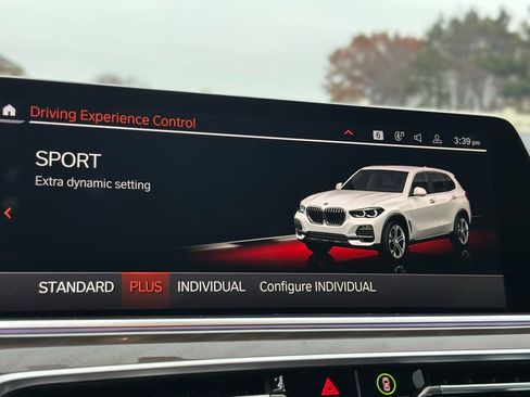 Certified 2023 BMW X5 xDrive40i w/ Premium Package image 46