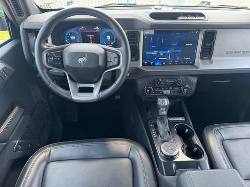 Used 2025 Ford Bronco Outer Banks AWD/4WD image 11