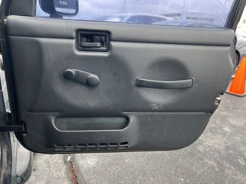 Used 2006 Jeep Wrangler X w/ Jeep 65th Anniversary Edition image 22