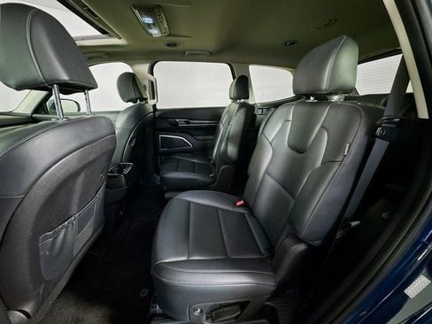 Certified 2024 Kia Telluride S w/ S Sunroof Package AWD/4WD image 26