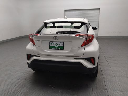 Used 2020 Toyota C-HR XLE FWD image 7