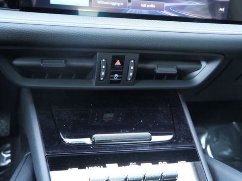 New 2026 Porsche Cayenne E-Hybrid image 23