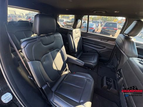 Used 2024 Jeep Grand Cherokee L Limited image 25