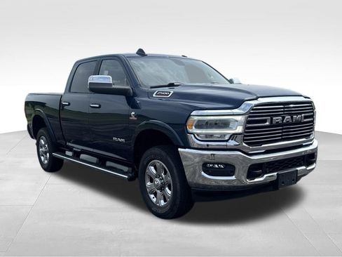 Used 2022 RAM 2500 Laramie AWD/4WD image 3
