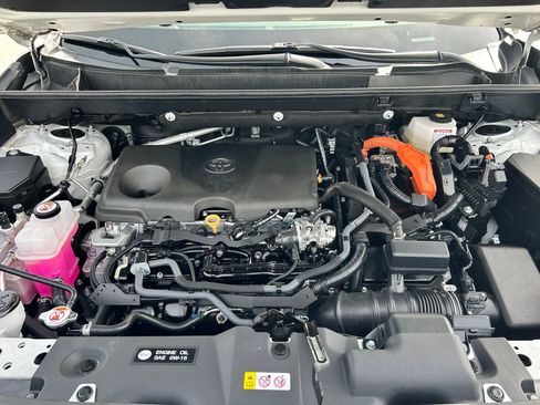 Used 2025 Toyota RAV4 XSE w/ Advanced Technology Package image 31