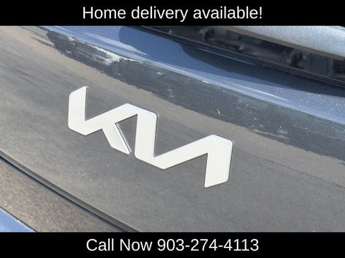 Used 2025 Kia Soul LX w/ LX Technology Package FWD image 9