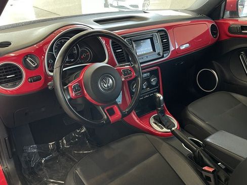 Used 2018 Volkswagen Beetle 2.0T SE FWD image 13