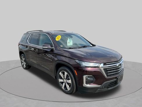 Used 2023 Chevrolet Traverse LT AWD/4WD image 5