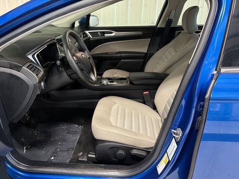 Used 2018 Ford Fusion S image 12