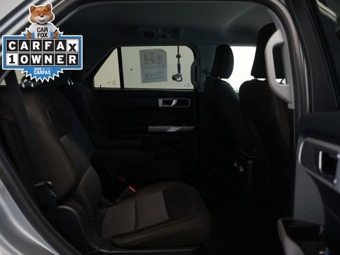 Certified 2022 Ford Explorer XLT image 32
