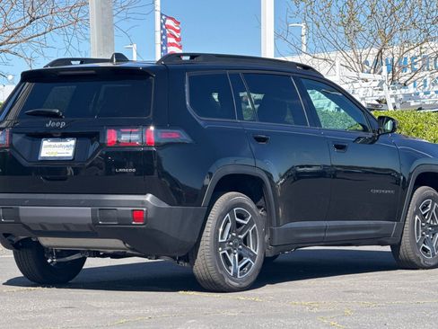 New 2026 Jeep Cherokee Laredo image 4