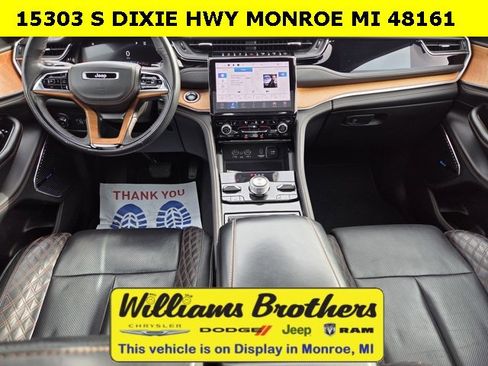 Used 2023 Jeep Grand Cherokee L Summit image 17