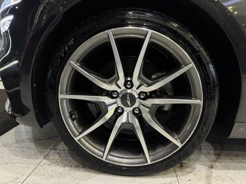 Used 2023 Genesis G70 2.0T image 7