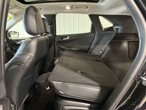 Used 2024 Ford Escape Platinum image 29