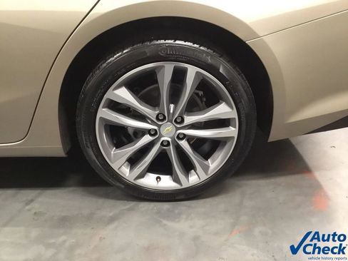 Used 2022 Chevrolet Malibu LT image 18