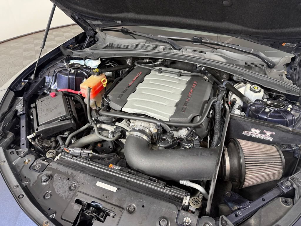 Used 2016 Chevrolet Camaro SS RWD image 18