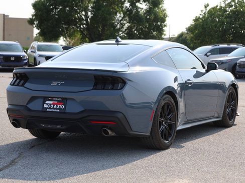 Used 2025 Ford Mustang GT Premium RWD image 9