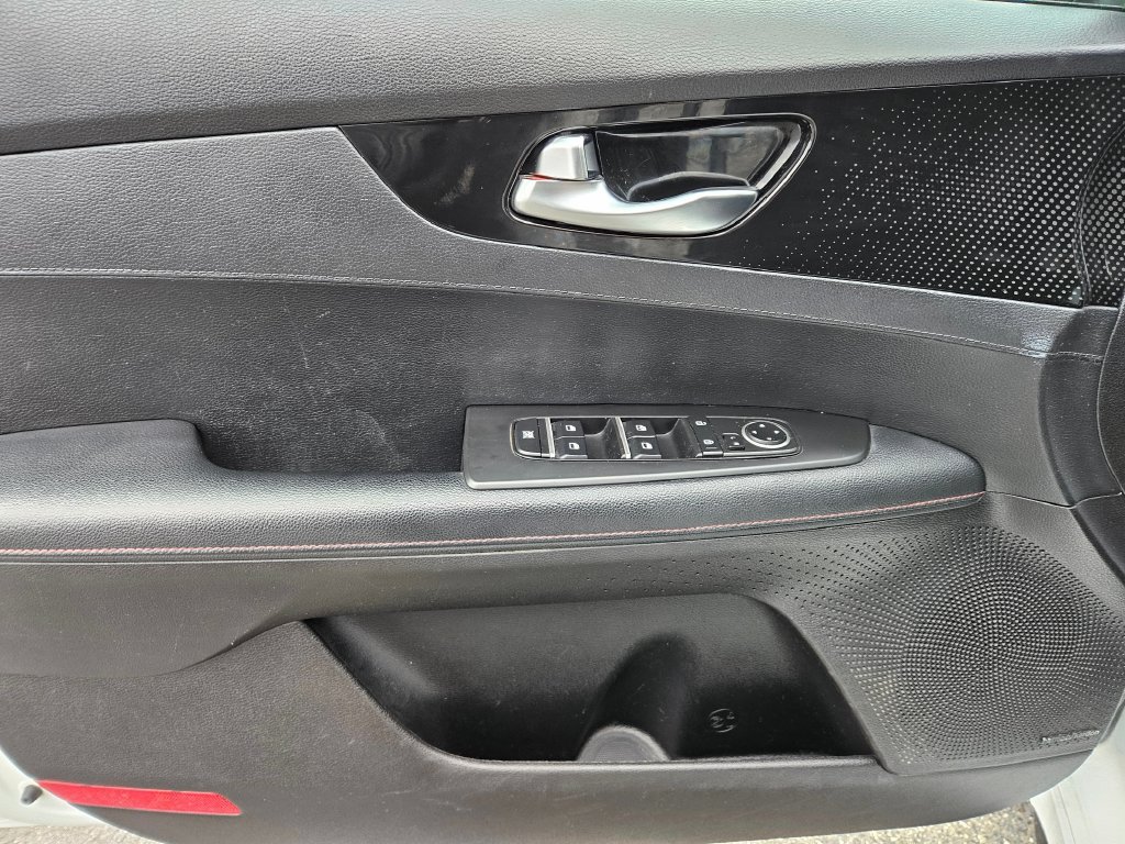 Used 2023 Kia Forte GT w/ GT2 Package FWD image 20