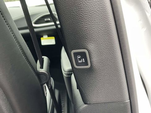 New 2026 Chrysler Pacifica Select image 18