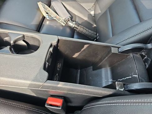 Used 2019 Mercedes-Benz GLA 250 4MATIC image 21