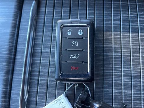 Used 2024 Jeep Wagoneer L Series II w/ Flexible Seating Group image 63