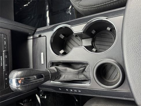 Used 2019 Ford Explorer XLT image 20