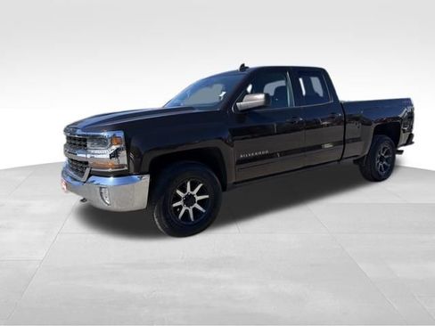 Used 2018 Chevrolet Silverado 1500 LT w/ All Star Edition image 7