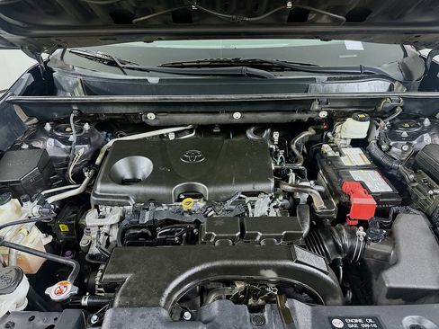 Used 2019 Toyota RAV4 XLE Premium image 34