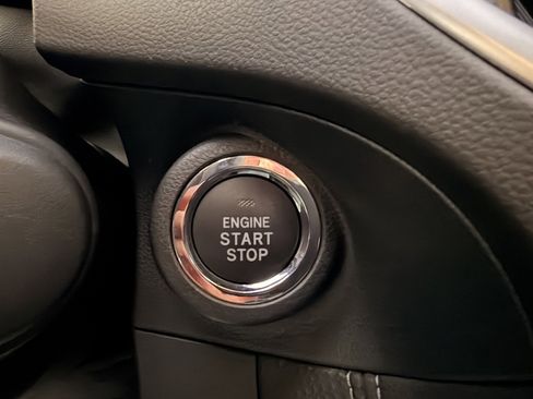 Used 2022 Subaru Forester Limited image 14