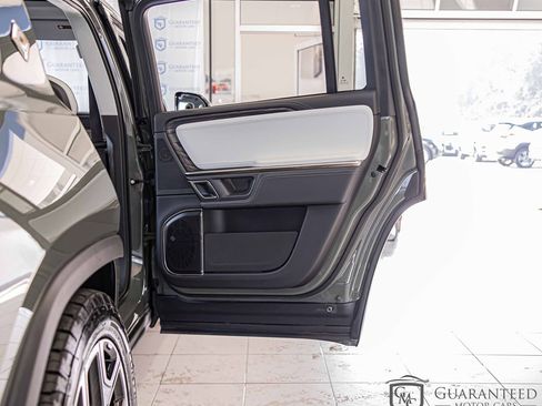 Used 2023 Rivian R1S Launch Edition image 38