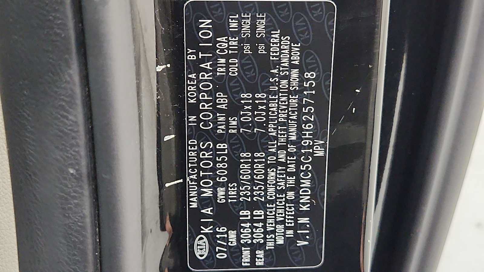 Used 2017 Kia Sedona EX FWD image 11