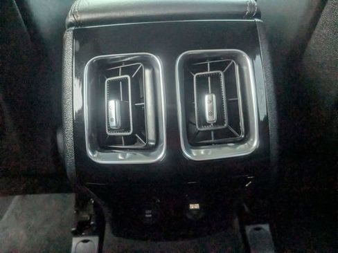 Used 2023 Kia Sorento SX image 34