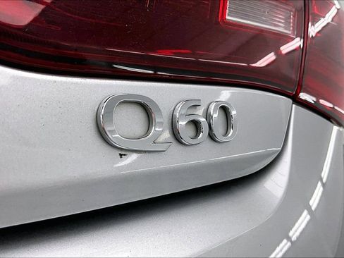 Used 2019 INFINITI Q60 3.0t Luxe w/ Essential Package image 8
