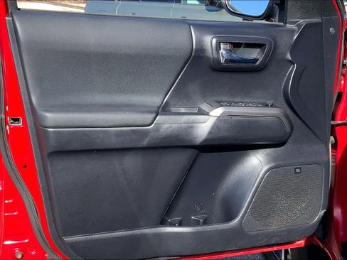 Used 2021 Toyota Tacoma TRD Sport w/ TRD Premium Sport Package image 20