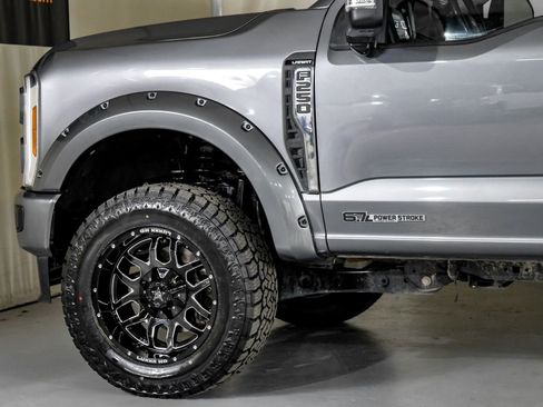 Used 2024 Ford F250 Lariat image 13