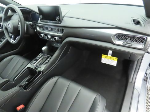 Used 2025 Acura Integra A-Spec image 18