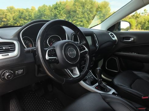 Used 2019 Jeep Compass Latitude w/ Cold Weather Group image 26