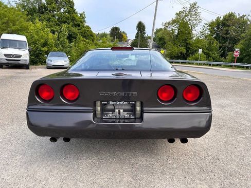 Used 1989 Chevrolet Corvette Coupe RWD image 13