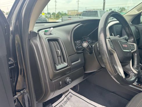 Used 2022 GMC Canyon Elevation w/ Trailering Package RWD image 19