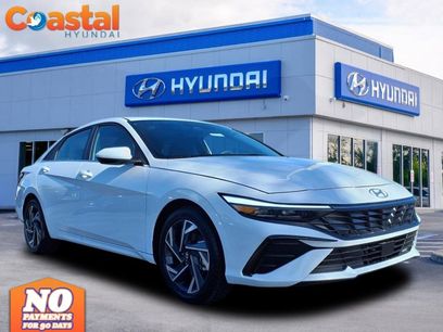 New 2025 Hyundai Elantra SEL